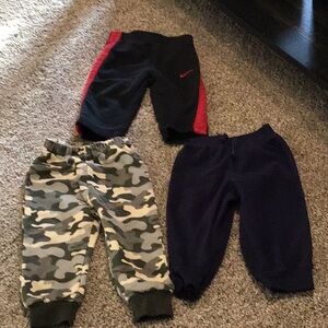 Bundle of 3 baby boy sweatpants, size 12 months